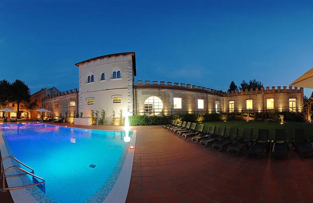 Quali sono i migliori hotel vicino a Azienda Agricola Meoli?-1